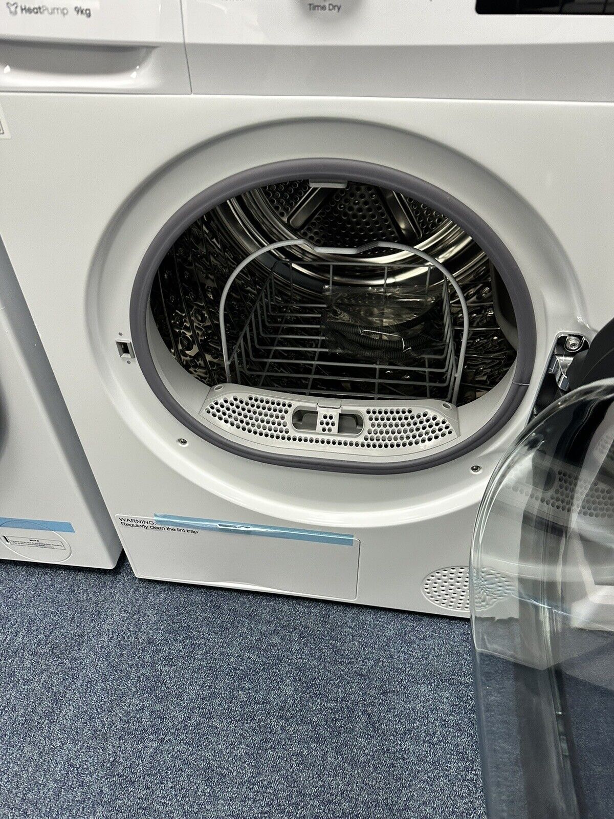 TKHP9HW, 9kg Heat pump Dryer, White 2 year warranty NEW HW180692