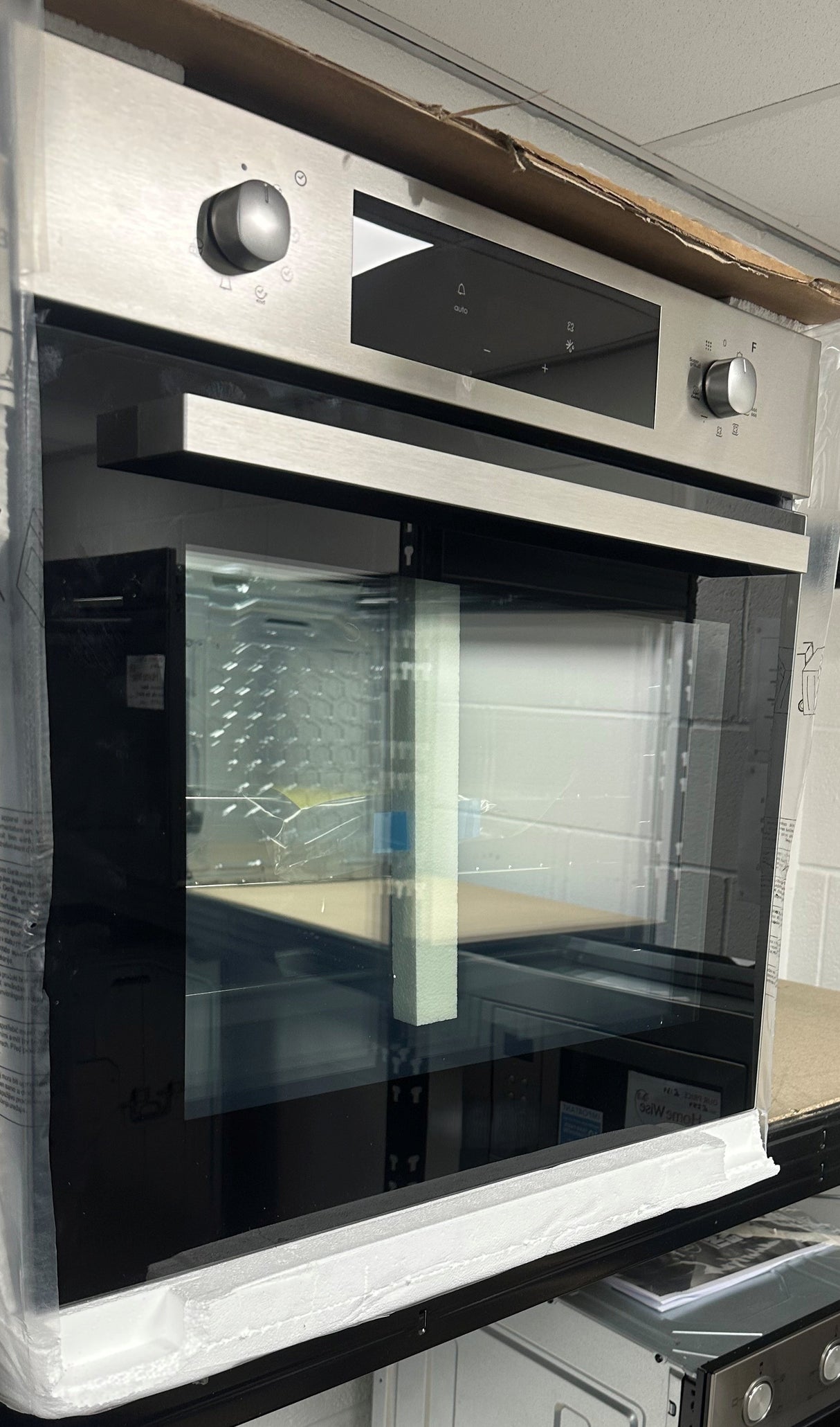 HomeWise HFNPK606X Built In Pyrolytic Multifunction Single Oven in Stainless Steel - A Rated - POHW0121