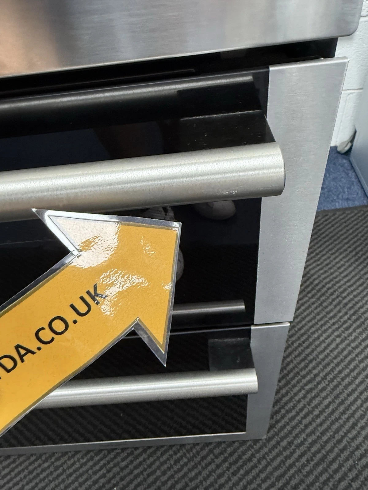 Hotpoint Class 4 DD4 541 IX (13) Built In Electric Double Oven in Stainless Steel - A/A Rated - (Blemished) - HW181513