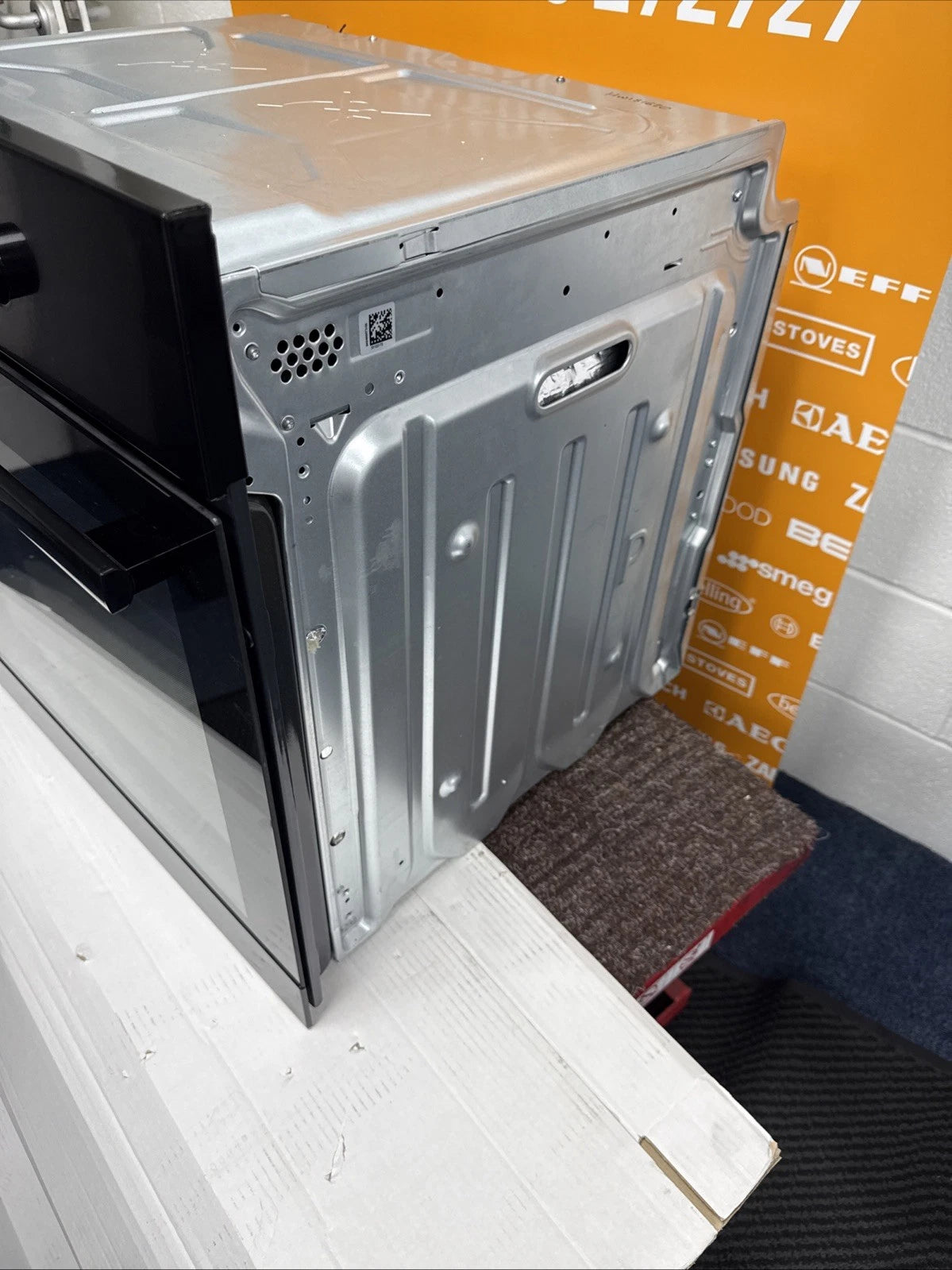 AEG BPK355061B (11) Electric Built-In Single Oven with Pyrolytic Self Cleaning in Black - A+ Rated - (Blemished) - HW181611