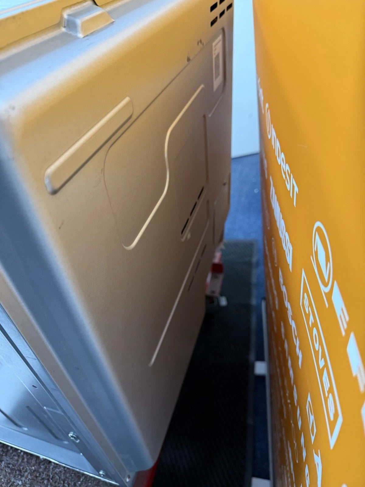 Samsung Series 4 NV7B44205AK/U4 (49) Dual Cook Electric Built-in Smart Oven in Clean Black - A+ Rated - (Blemished) - HW181549