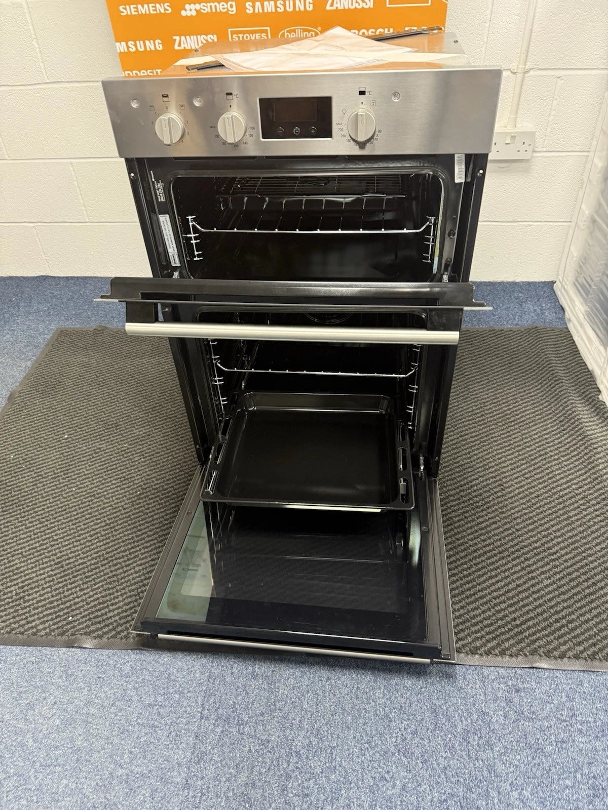 Hotpoint Class 4 DD4 541 IX (13) Built In Electric Double Oven in Stainless Steel - A/A Rated - (Blemished) - HW181513