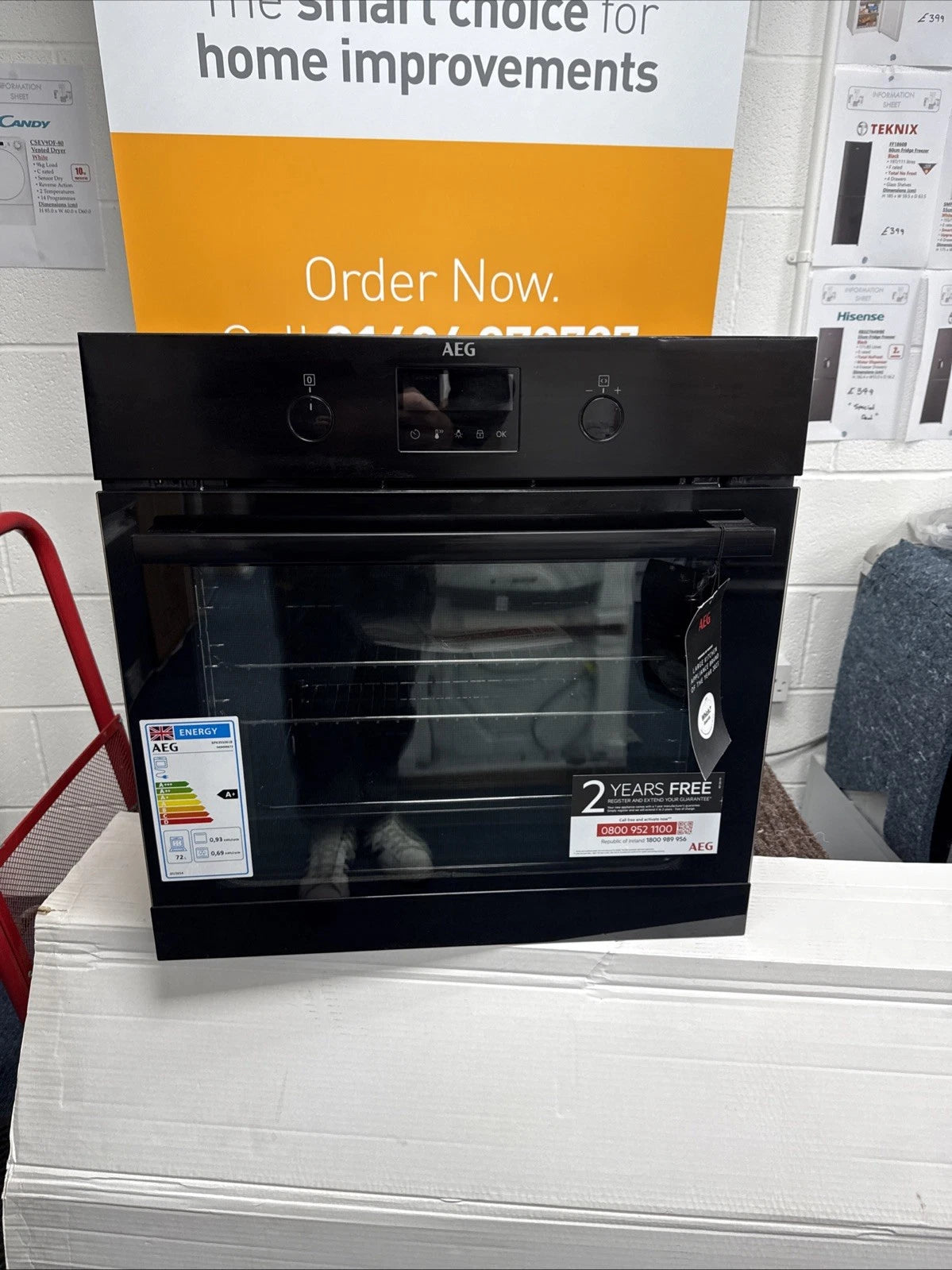 AEG BPK355061B (11) Electric Built-In Single Oven with Pyrolytic Self Cleaning in Black - A+ Rated - (Blemished) - HW181611