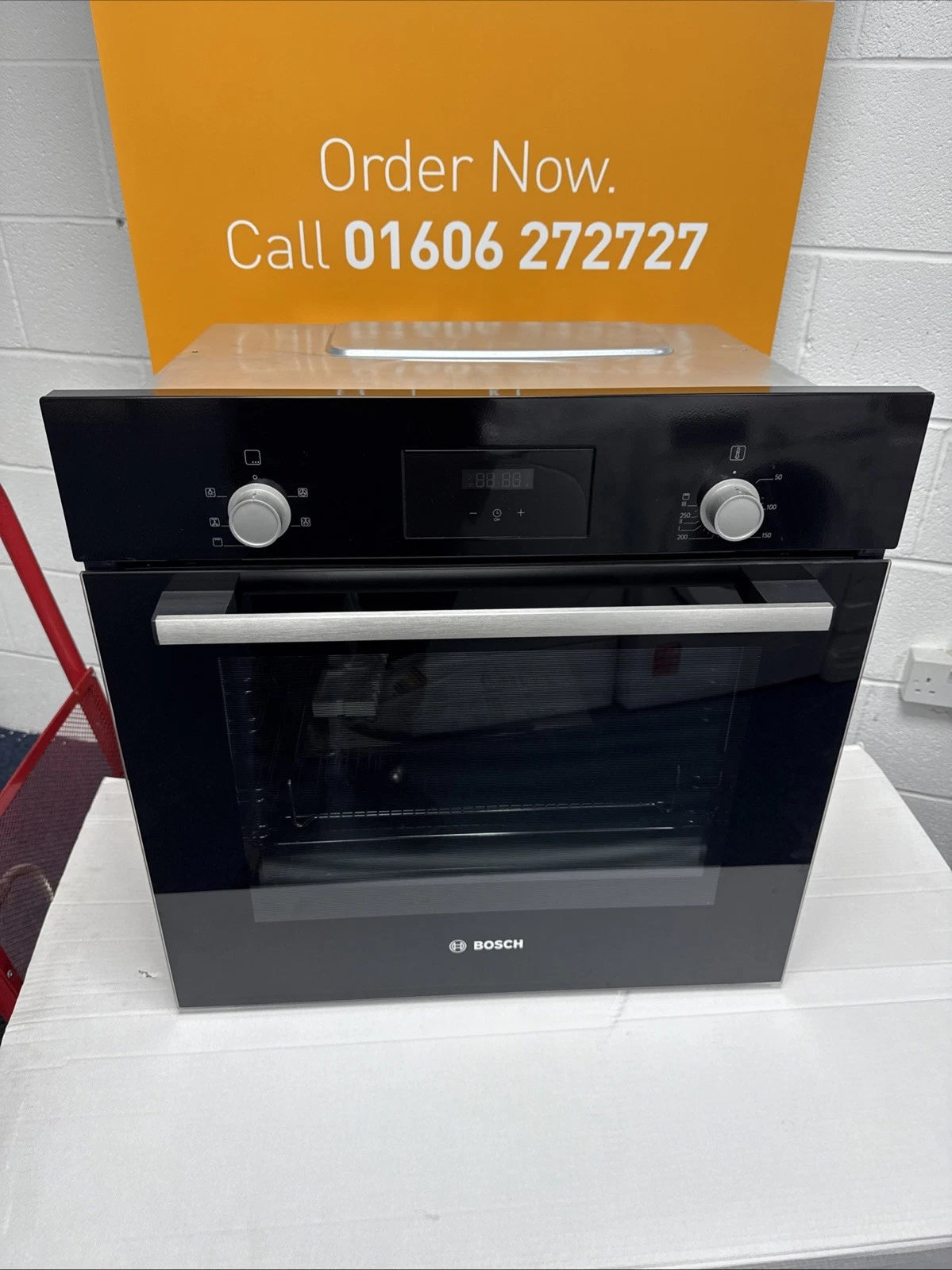 Bosch Series 2 HHF113BA0B (71) Built-In Electric Single Oven in Black with 13 Amp Plug - A Rated - HW181771