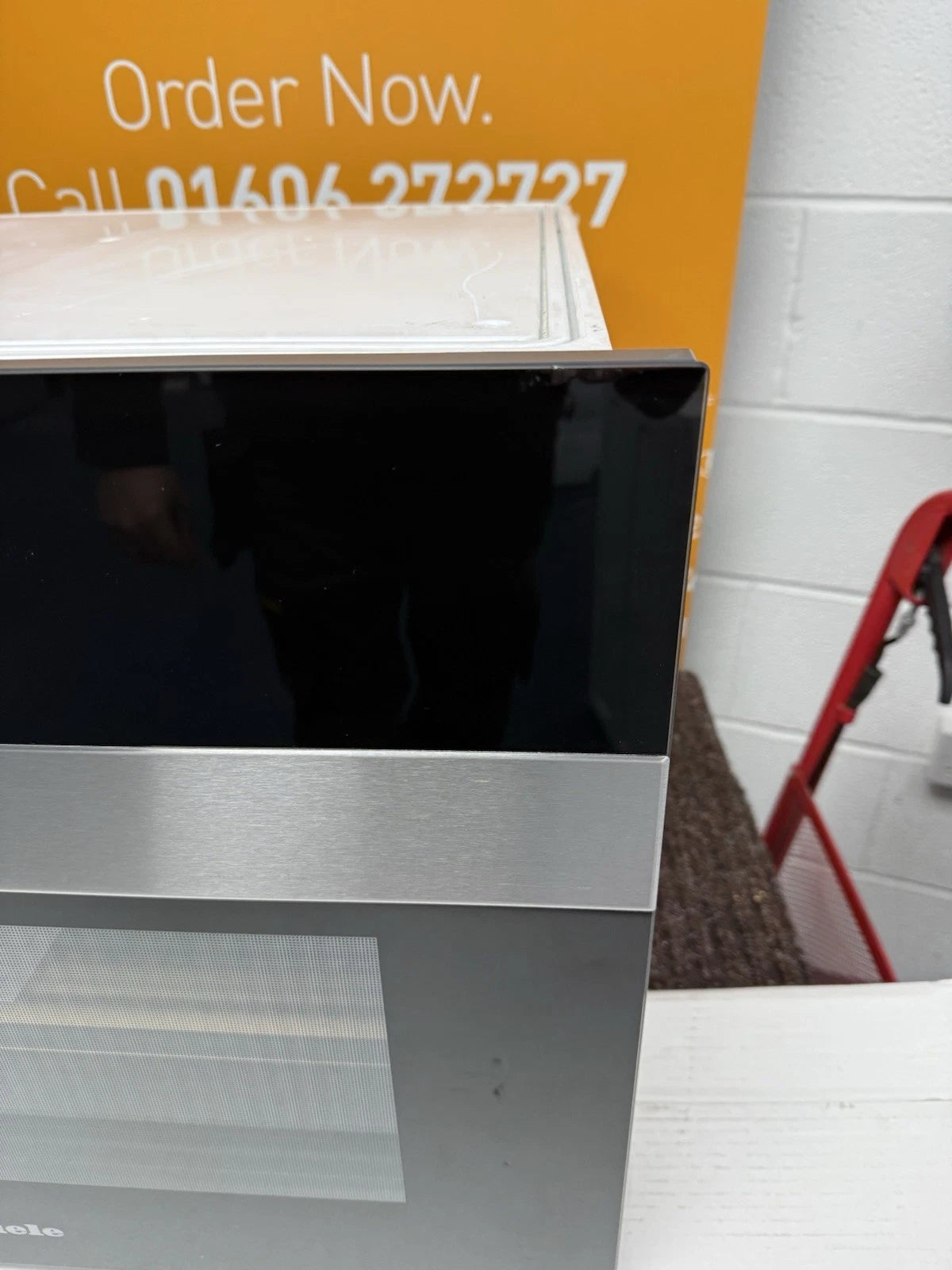 Miele KWT 7112 iG ed Push2Open Clean Steel Built-In Wine Conditioner (Blemished) - HW181334 - BLACK FRIDAY PRICE £1039.20