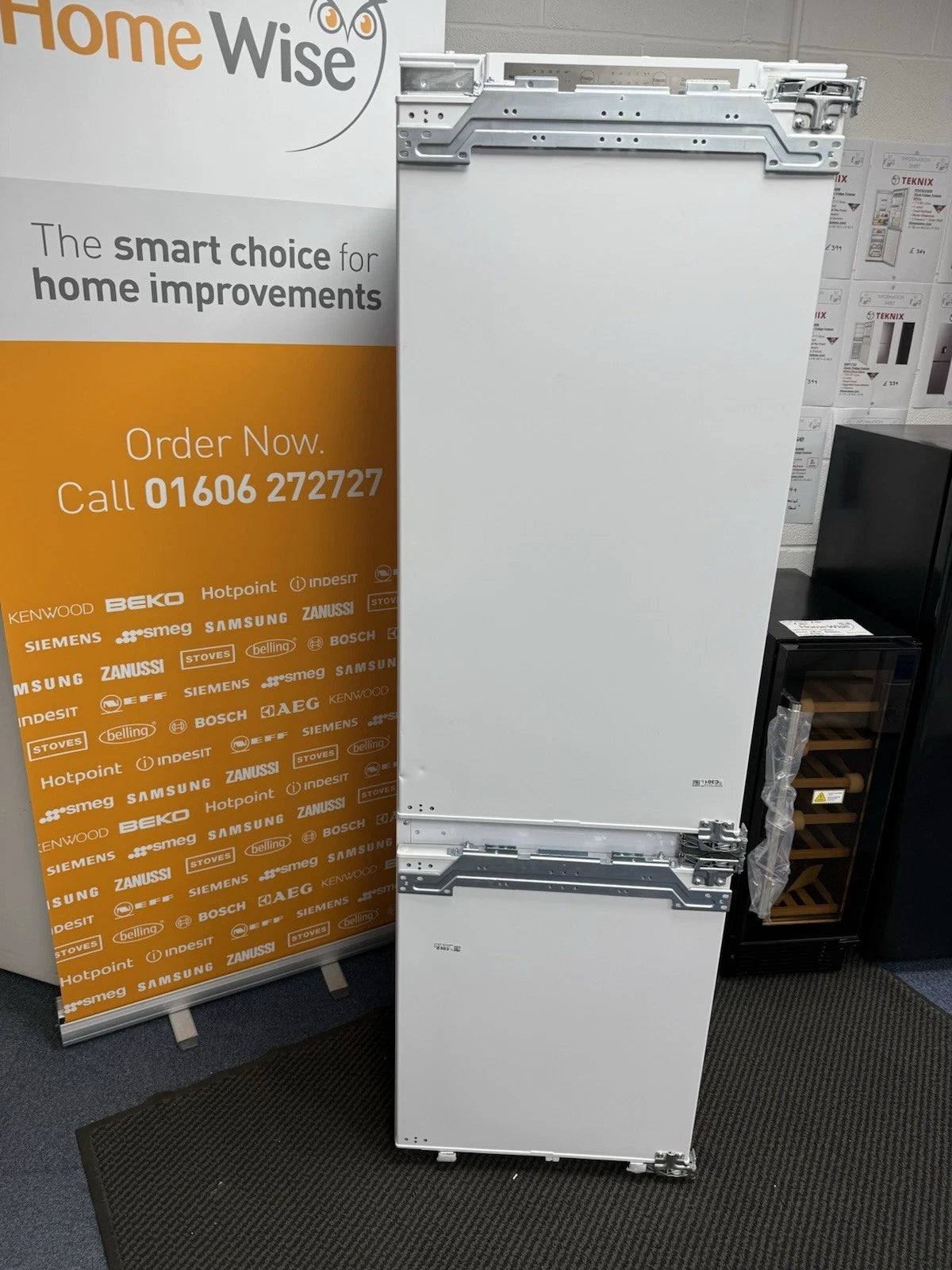 Samsung BRB26615EWW (41) 54cm Built In Fixed Hinge 70/30 Fridge Freezer with SpaceMax™ Technology in White - HW181541