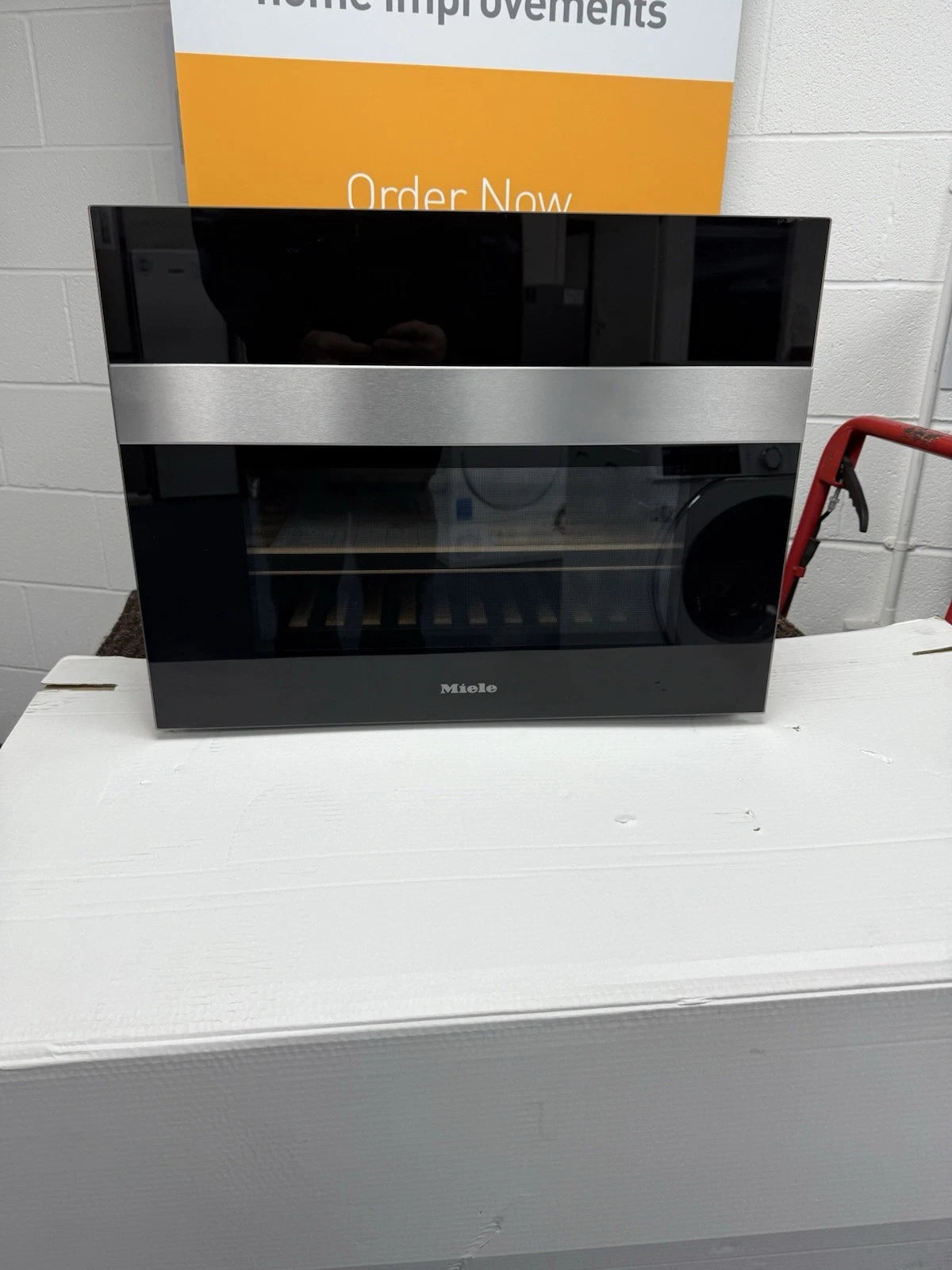 Miele KWT 7112 iG ed Push2Open Clean Steel Built-In Wine Conditioner (Blemished) - HW181334 - BLACK FRIDAY PRICE £1039.20