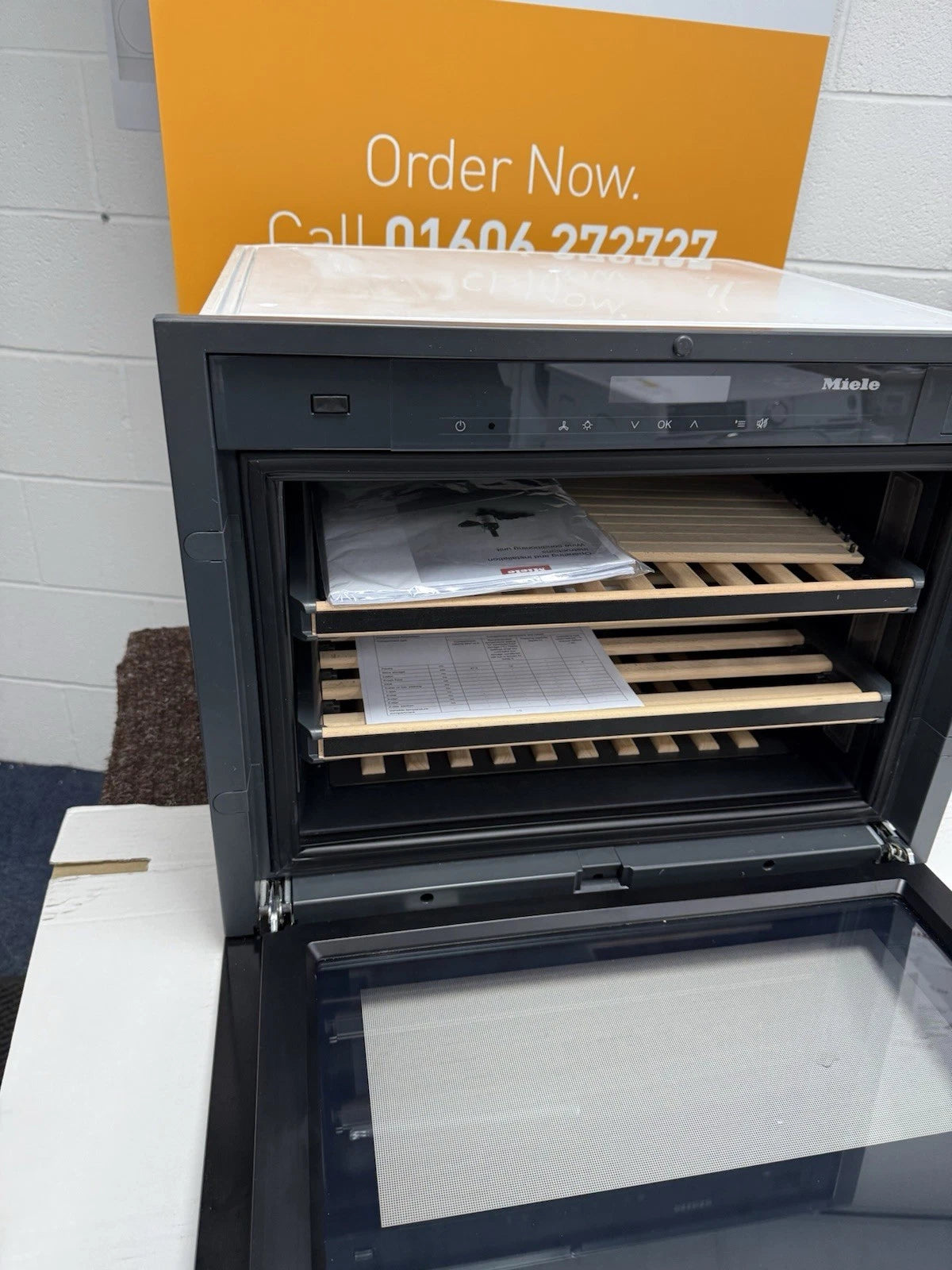 Miele KWT 7112 iG ed Push2Open Clean Steel Built-In Wine Conditioner (Blemished) - HW181334 - BLACK FRIDAY PRICE £1039.20