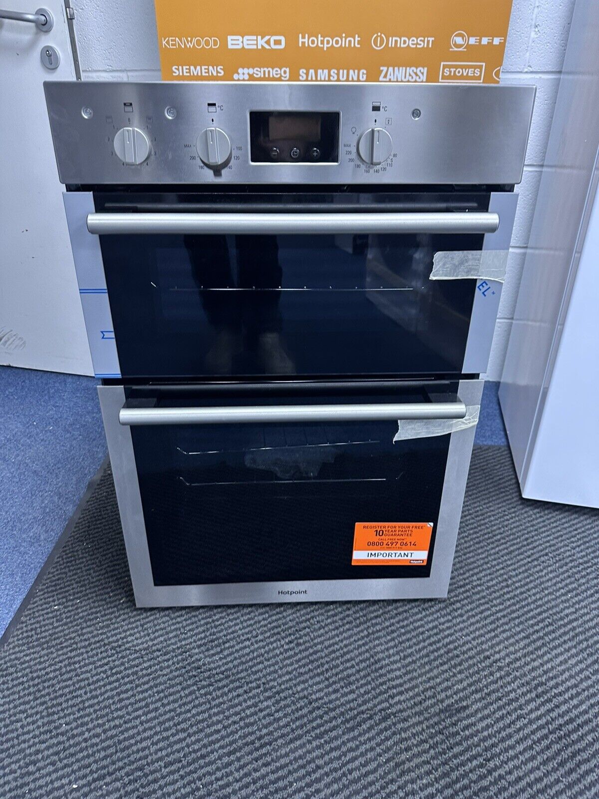 Hotpoint Class 4 DD4 541 IX Electric Double Built In  Oven in Stainless Steel showroom photo close up