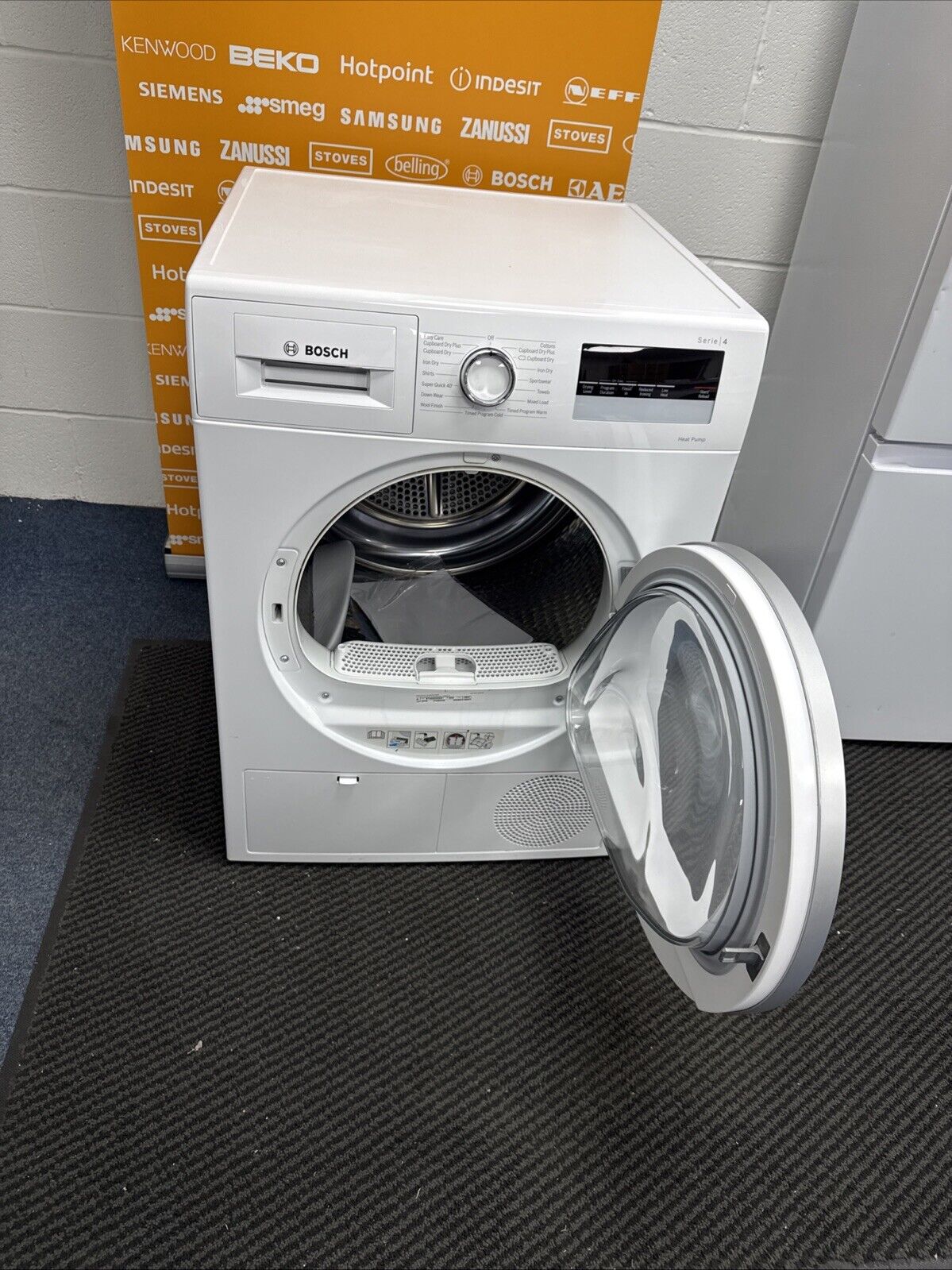 Bosch Series 4 WTH85222GB 8KG Heat Pump Tumble Dryer in White - A++ Rated - Refurbished