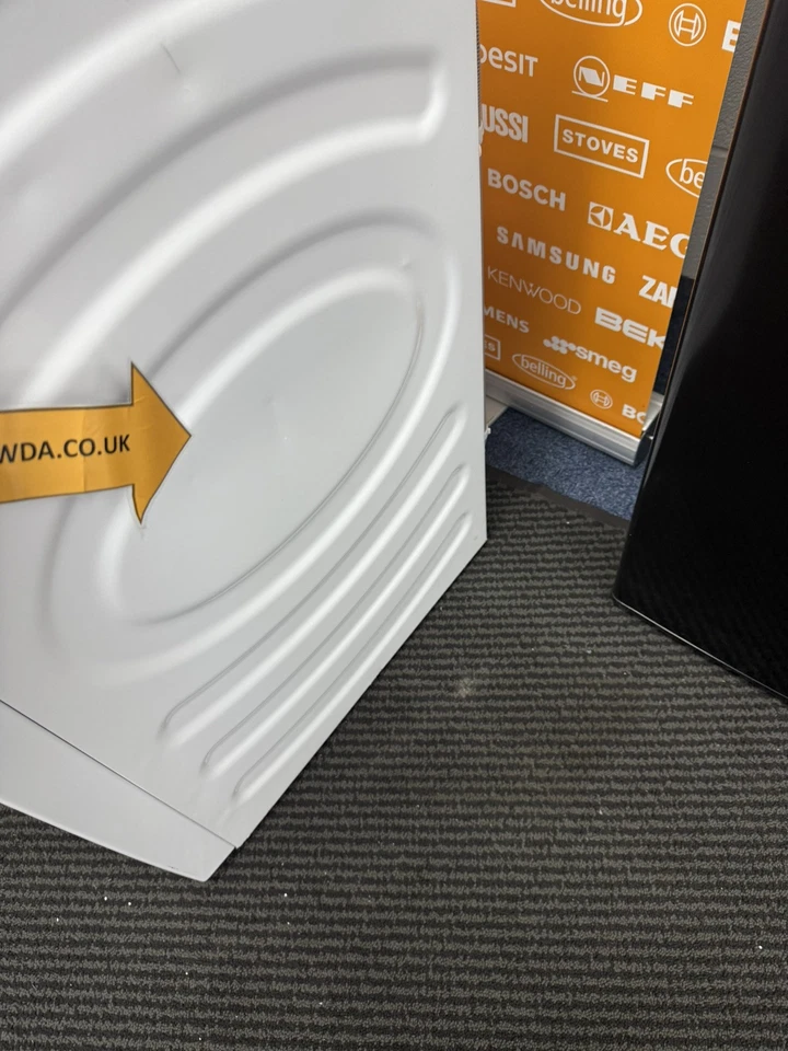Hisense WFQA1014EVJM 10KG 1400Spin Washing Machine in White - A Rated - Blemished Showroom Photo small dent n the right side panel 
