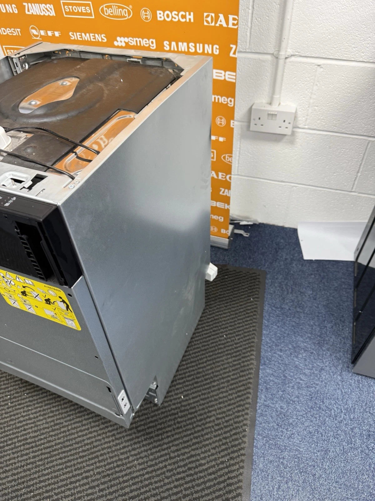 AEG FSX51407Z Series 5000 AirDry 45cm Integrated Slimline Dishwasher with Black Control Panel, F Rated from HomeWise Appliances. Shop photo of right side panel of outer casing