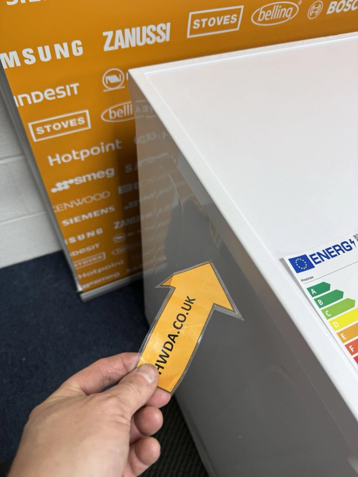 Hisense HS642D90WUK 14 Place Settings Full-Size Freestanding Dishwasher in White - D rated - (Graded) - HW181667