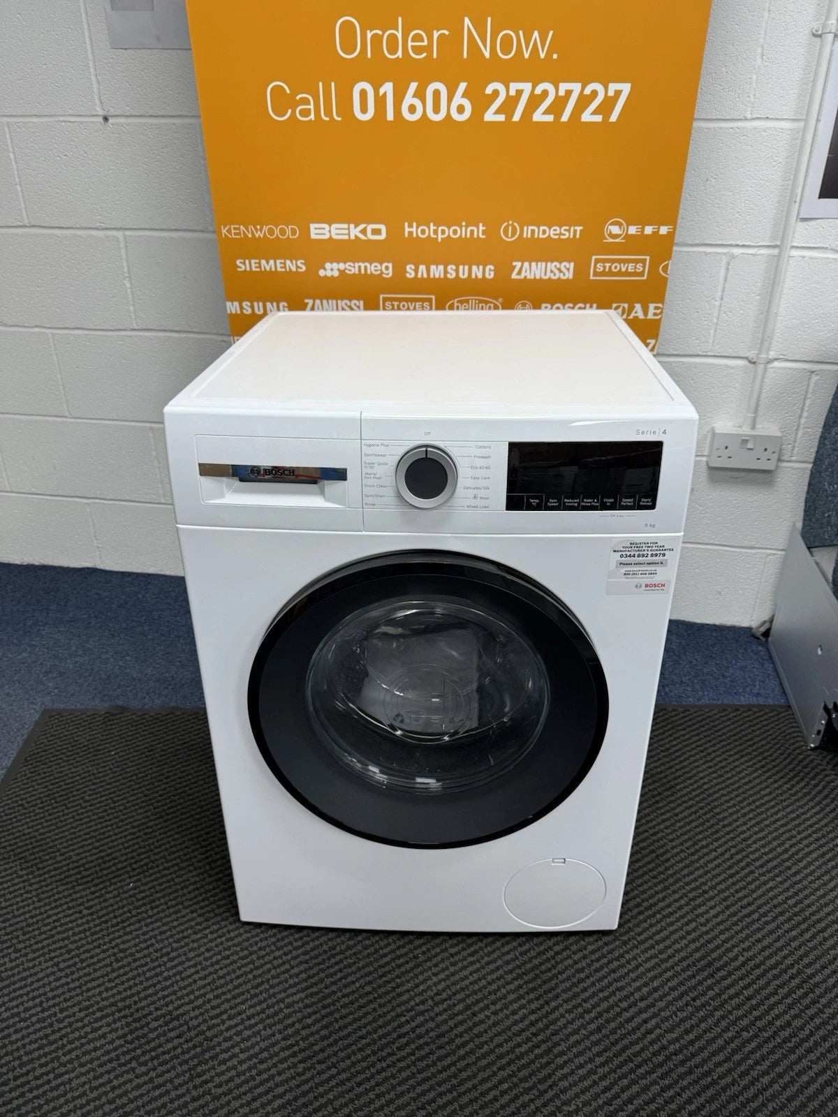Bosch WGG04409GB 9KG 1400 Spin Washing Machine in White - A Rated - (Blemished) - HW181557
