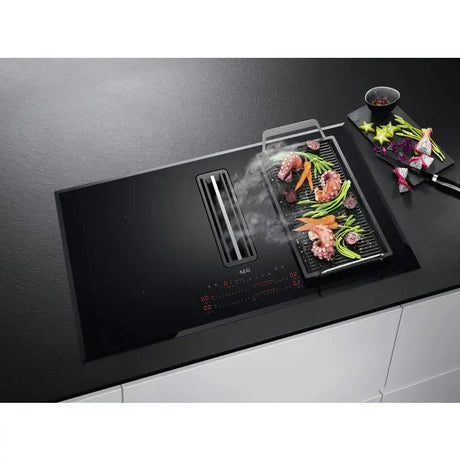 AEG 6000 CCE84751FB (37) 83cm Air Venting Flex Induction Hob in Black - A+ Rated - HW181537