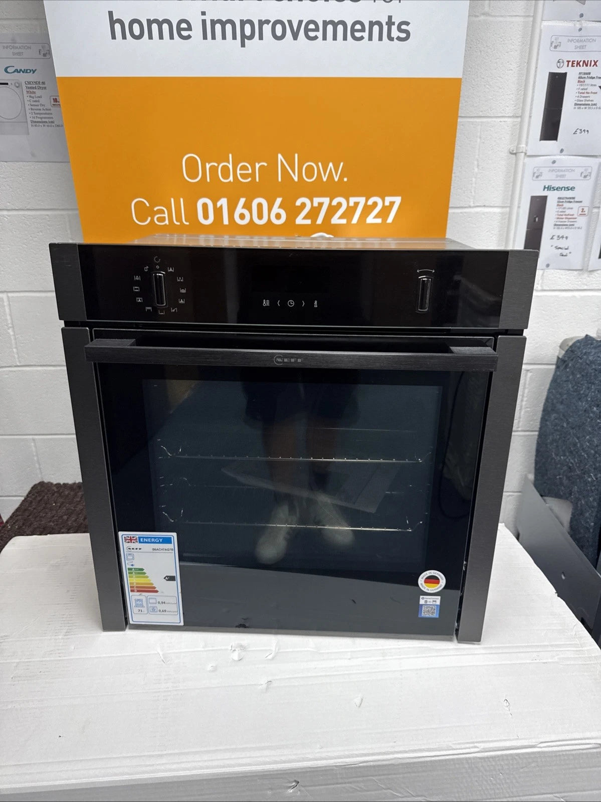 Neff N50 B6ACH7AG7B (54) Slide & Hide® Electric Single Oven in Graphite - A+ Rated - Blemished - HW181554