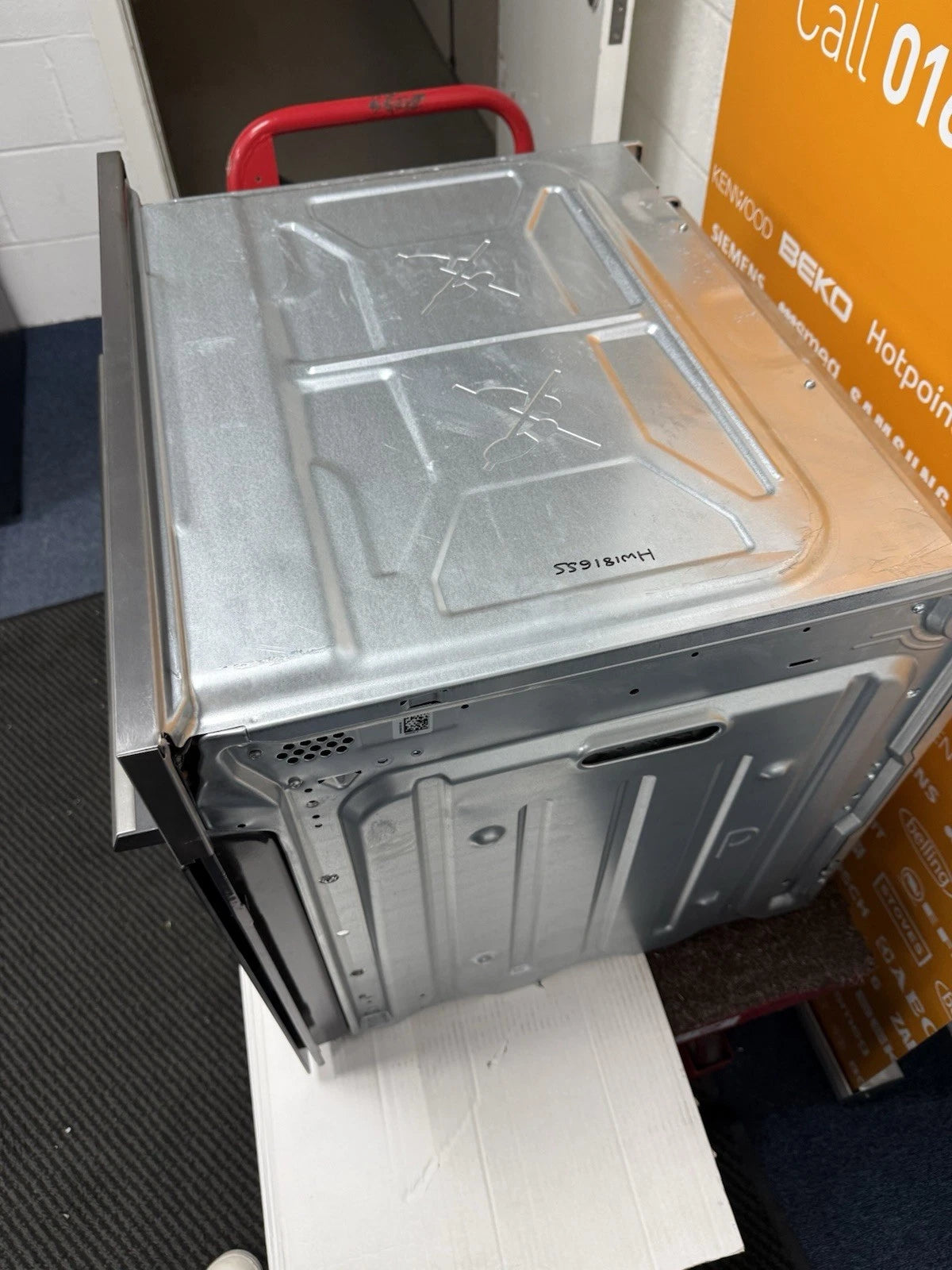 AEG 3000 Series BPX535061M (14) Pyrolytic Self Cleaning 72L Single Oven in Stainless Steel - A+ Rated - HW181714