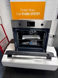 Zanussi Series 20 ZOHNX3X1 Electric Single Oven in Stainless Steel ex display HW181776