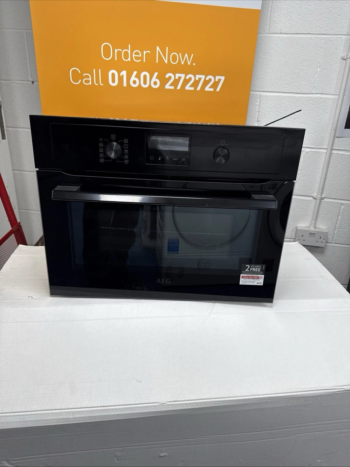 AEG KMX365060B (85) Built-In Combination Microwave Oven in Black - HW181485