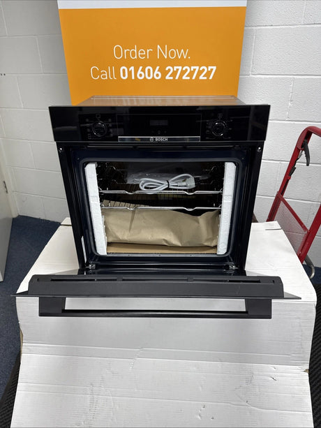 Bosch HBS534BB0B Electric Single Built In Oven in Black - A Rated (09)