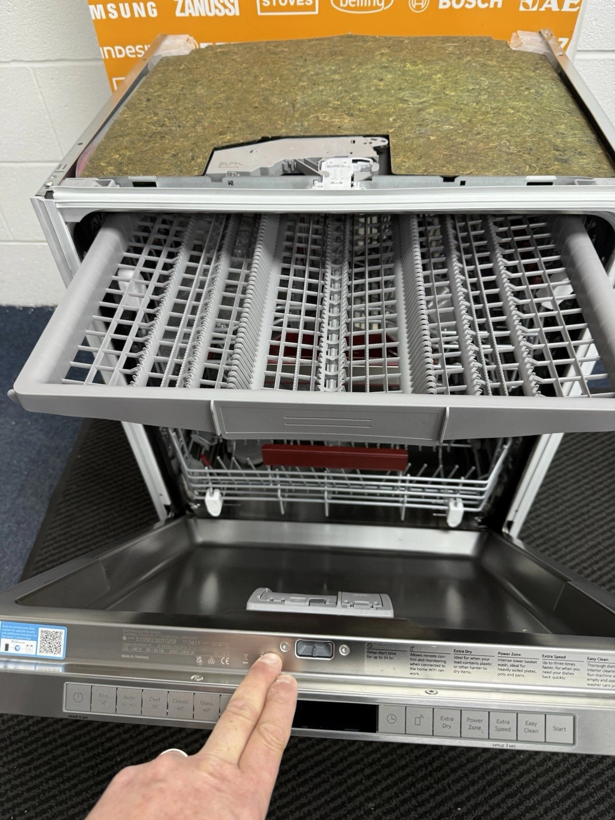 Neff N50 S155ECX07G (15) Smart WiFi Enabled Integrated Dishwasher with Stainless Steel Control Panel - C Rated (Graded)