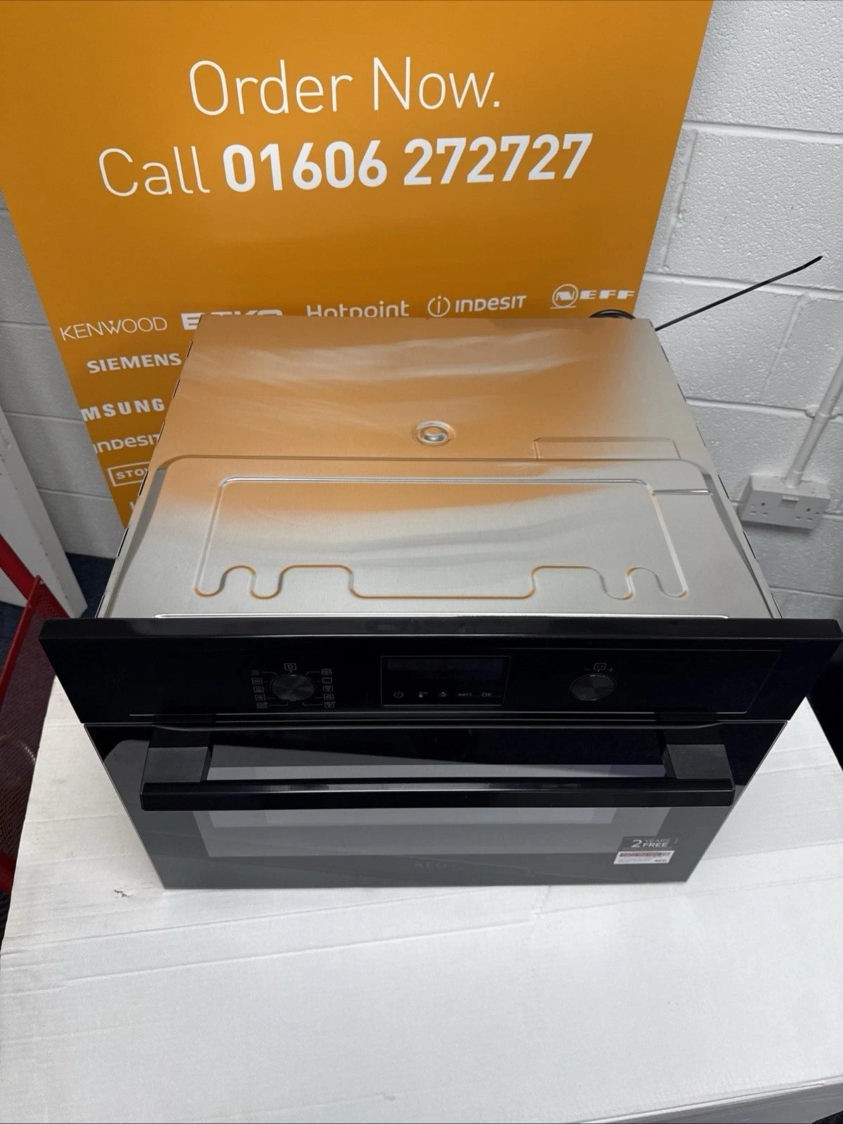 AEG KMX365060B (85) Built-In Combination Microwave Oven in Black - HW181485