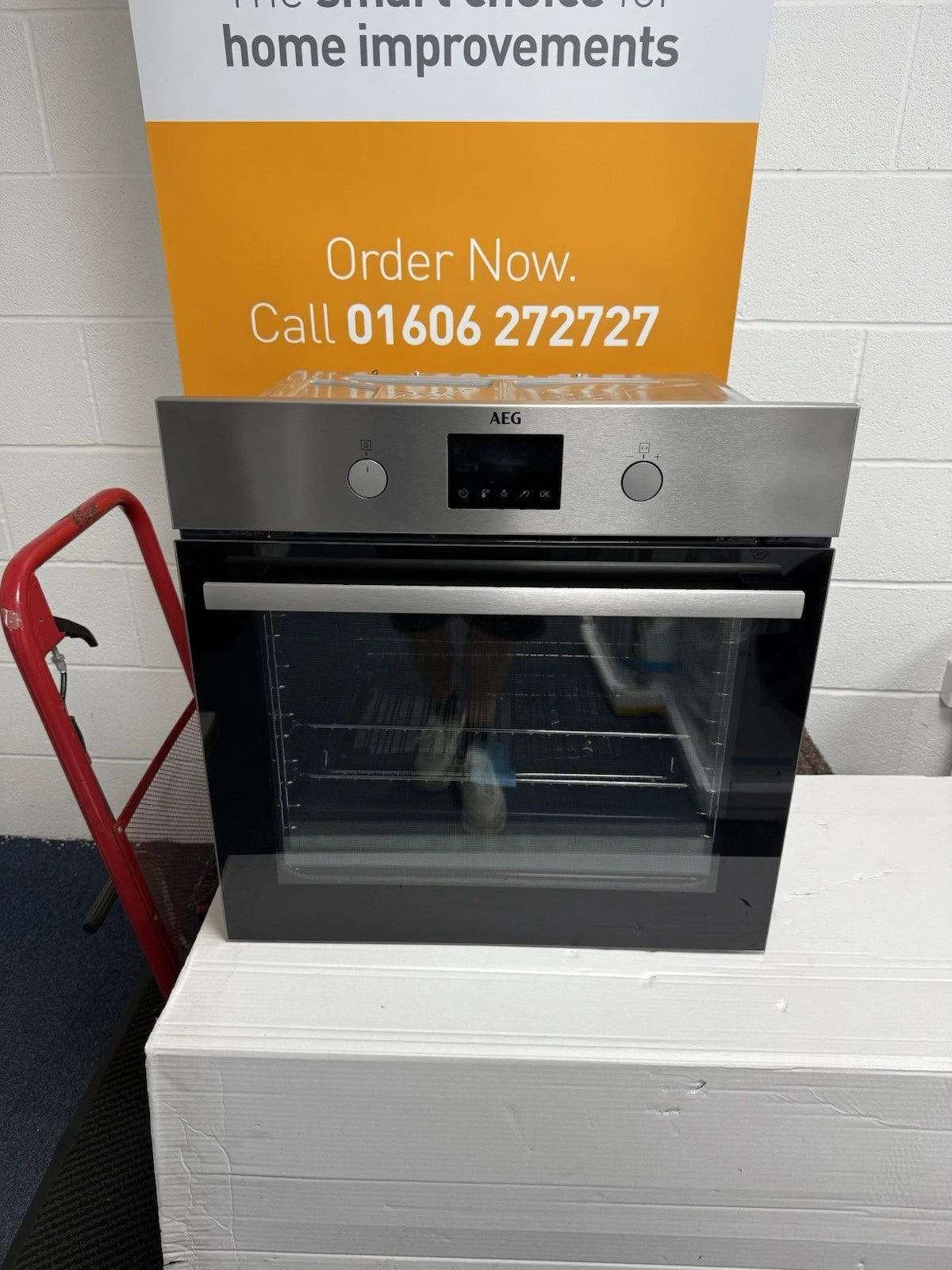 AEG Series 6000 Steambake BPS356061M (91) Electric Pyrolytic Self Clean Oven in Stainless Steel - HW181391